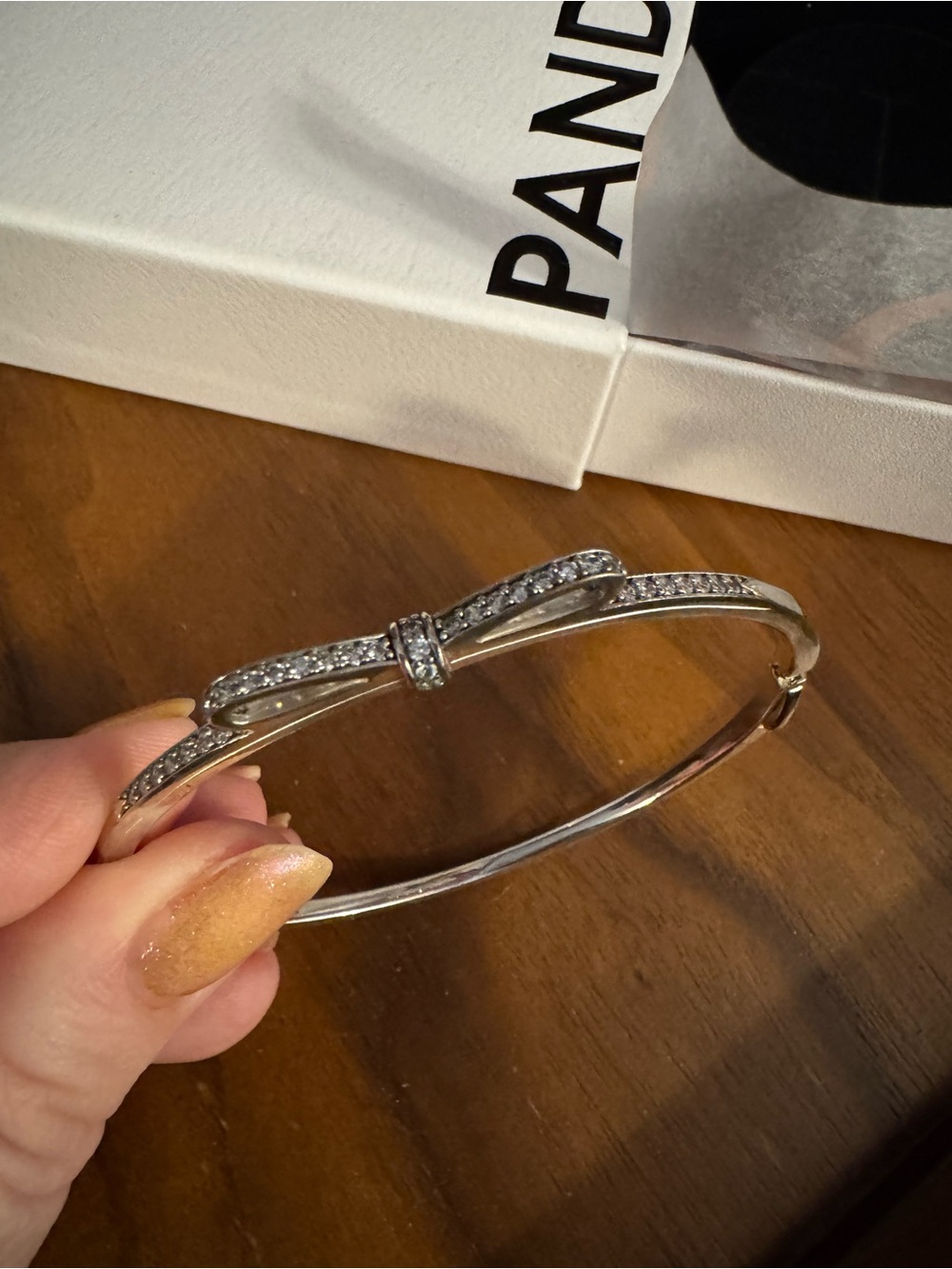 Pandora Silver Bow Bangle ✨🎀